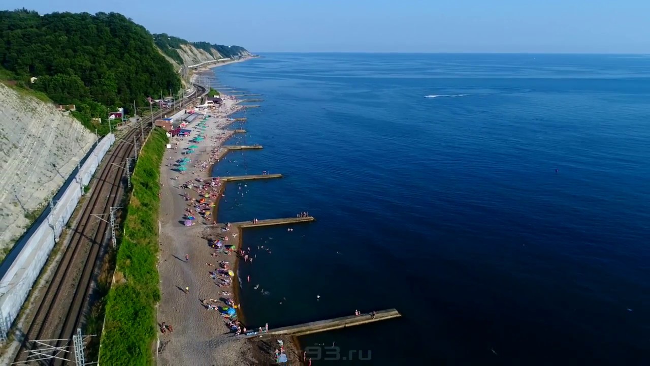 Пляж вблизи Гостевого Дома ЭДЕМ